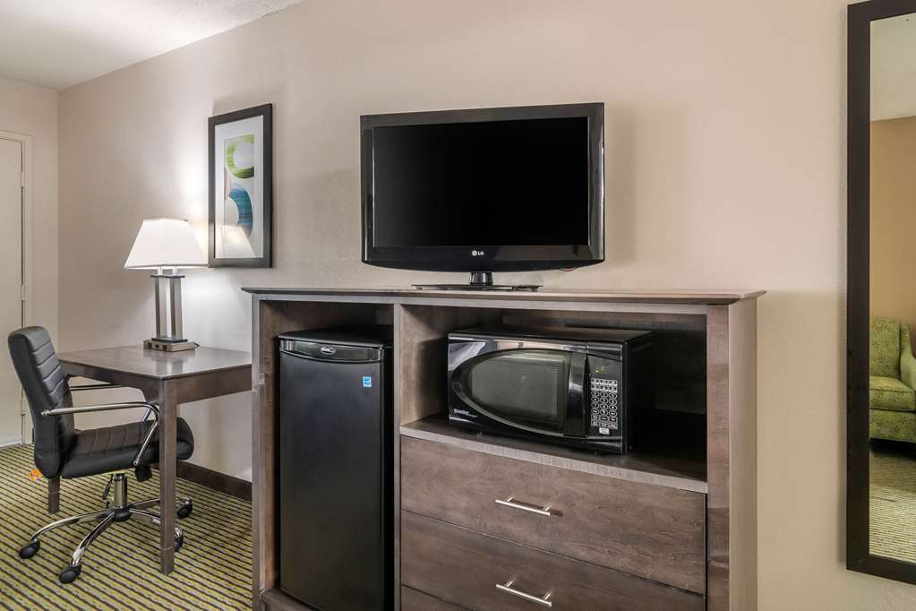 Quality Inn McDonough Atlanta South - photo 11