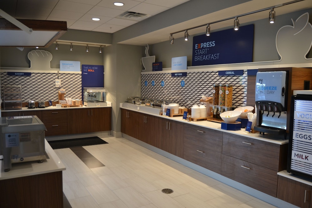 Holiday Inn Express & Suites Goodlettsville N Nashville by IHG - photo 29