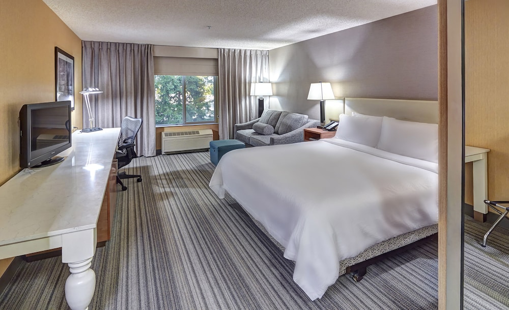 Hilton Garden Inn Portland Beaverton - photo 10