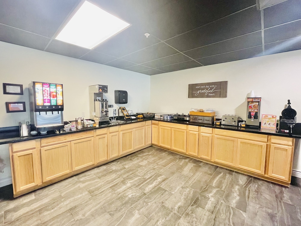 FairBridge Inn & Suites Cuero - photo 20