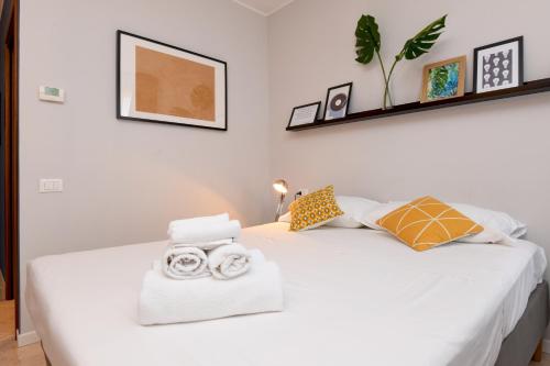 Desenzanoloft Le Chateau de Margot — 4-Star Luxury Hotel in Desenzano Del Garda, Italy