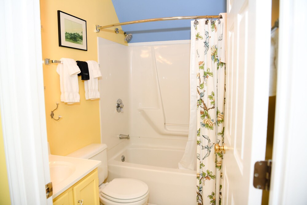 Blacksburg Bed & Breakfast - photo 82