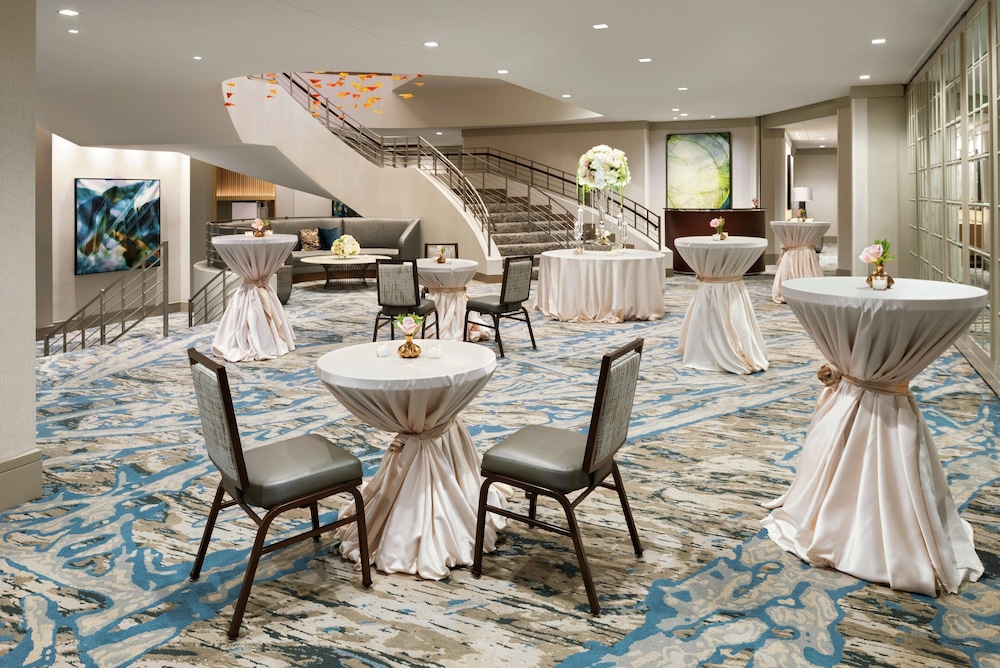 DoubleTree by Hilton Chicago Magnificent Mile - photo 46