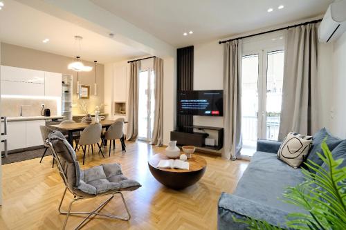 Spacious 3 Bedroom Retreat in the Heart of Pagrati — 4-Star Luxury Hotel in Athens, Greece