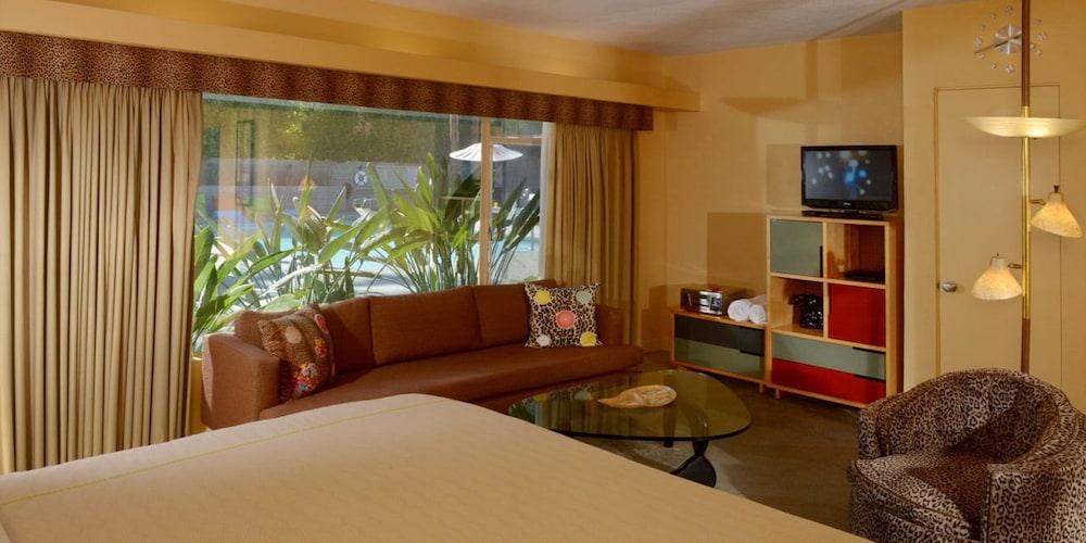 Orbit In 21 and Over a Town and Desert Boutique Hotel - photo 16