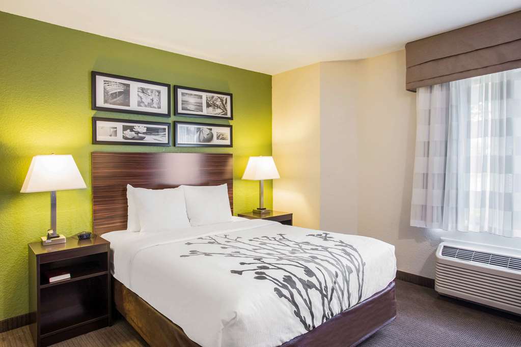 Quality Inn Kansas City International Airport - photo 6