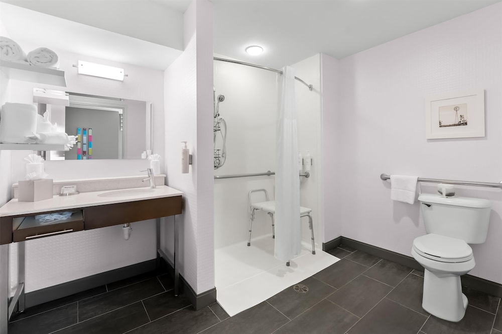 Hampton Inn & Suites Newtown - photo 118