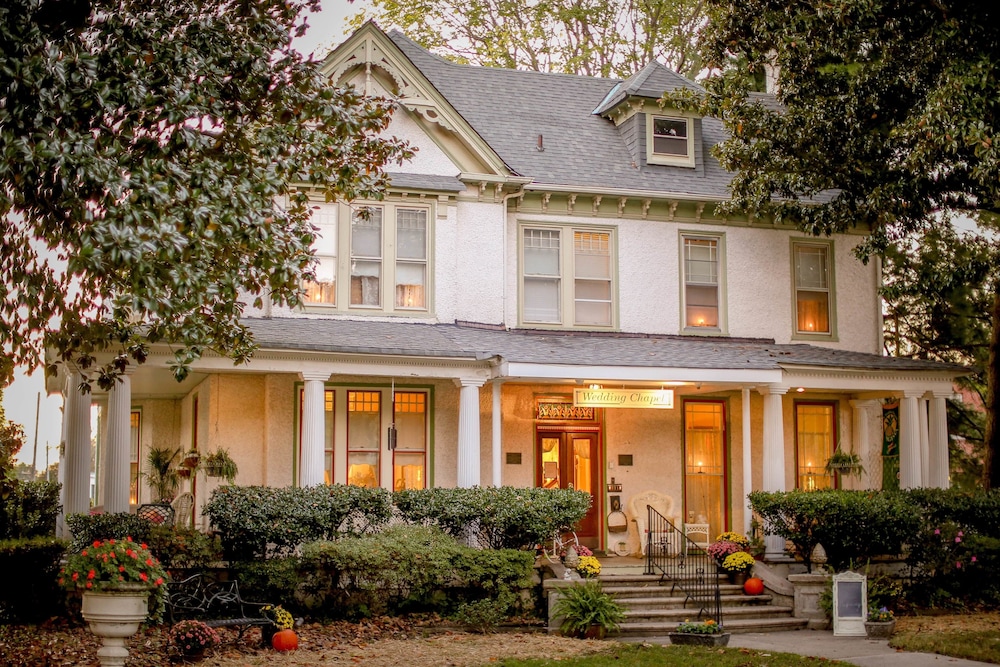 The Magnolia House Inn - featured photo
