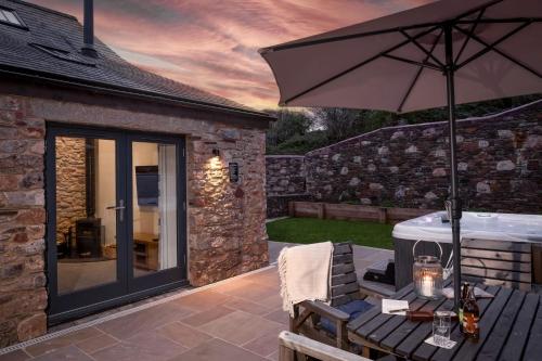 The Dairy Higher Yalberton Farm Free parking Countryside view Hot tub in Paignton, United Kingdom