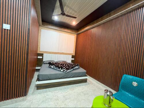 Hotel New Nandi by Bookmytournow in Joshimath, India