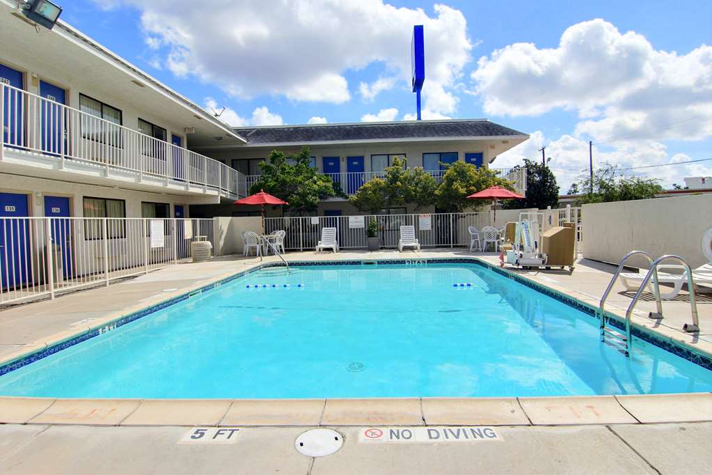 Motel 6 Kingsville TX - photo 12