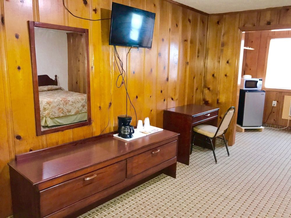 Horse Cave Motel - photo 18