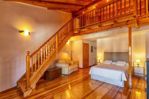 Apartamento Los 3 Reyes — 4-Star Luxury Hotel in Valderrobres, Spain