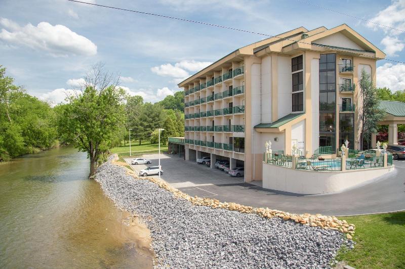 Pigeon River Inn - photo 13