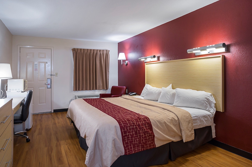 Red Roof Inn West Memphis AR - photo 20