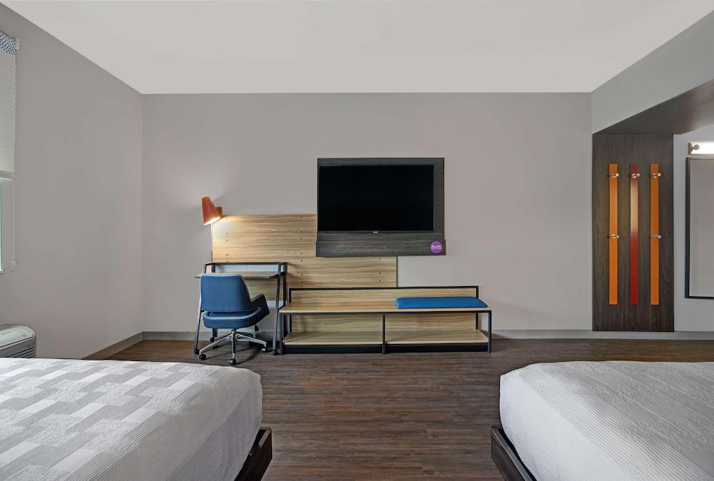 Tru By Hilton Milwaukee Downtown WI - photo 8