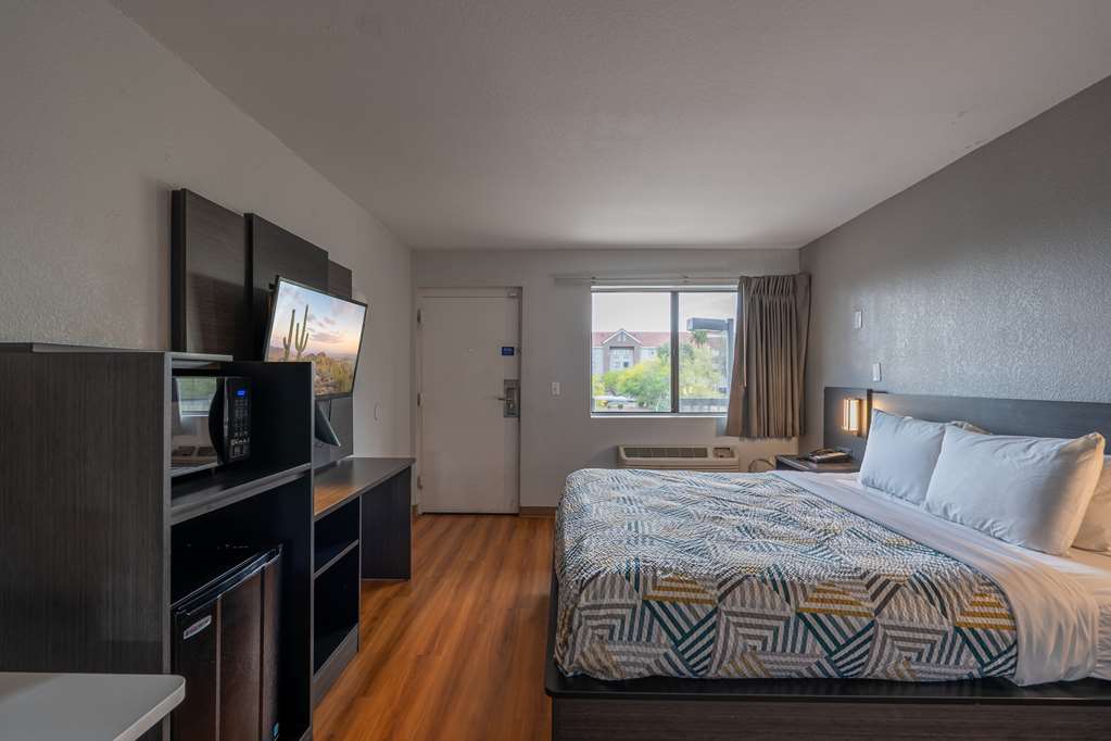 Motel 6 Chandler - photo 10