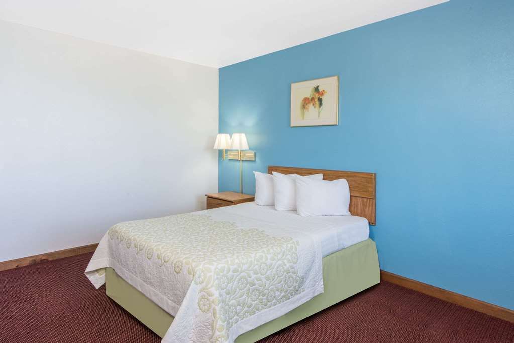 Days Inn Mountain Grove - photo 7