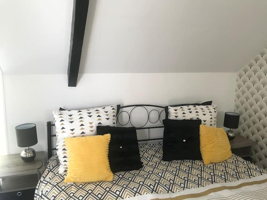 Gite Super Henanbihen — 4-Star Luxury Hotel in Henanbihen, France