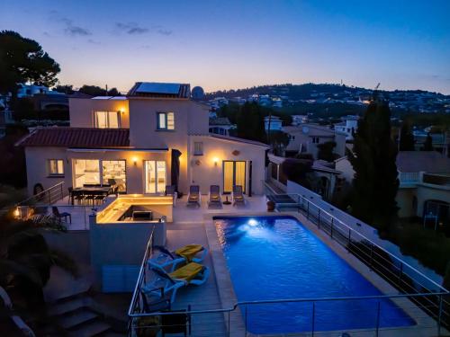 Villas Guzman Azur — 4-Star Luxury Hotel in Benissa, Spain