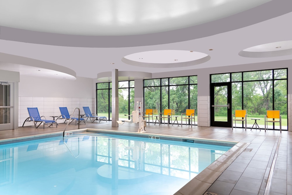Fairfield Inn & Suites By Marriott Norfolk - photo 20