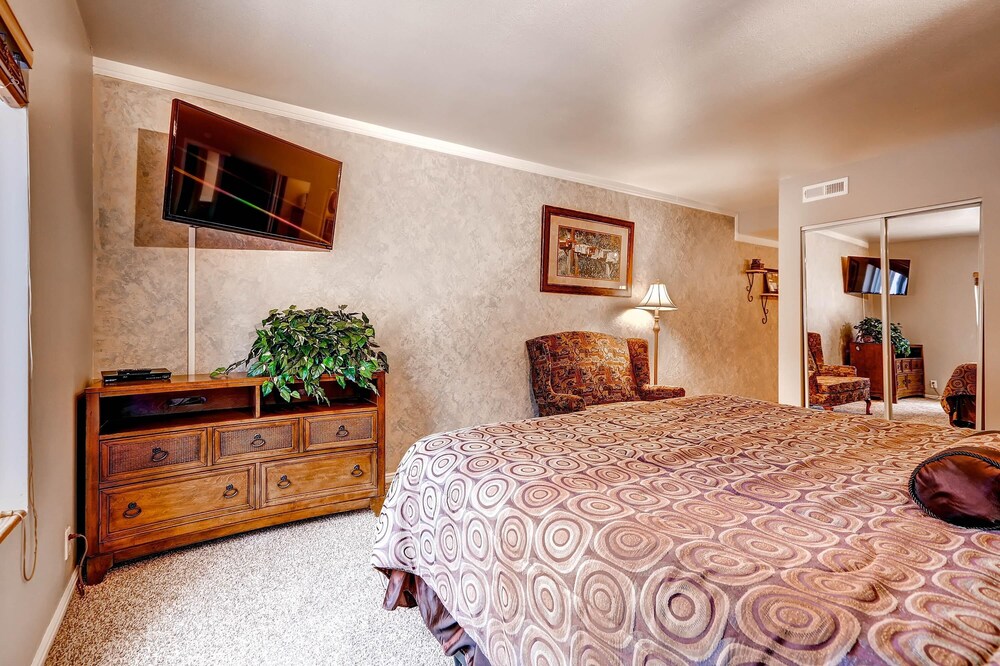 Park Station Condominium Hotel - photo 21