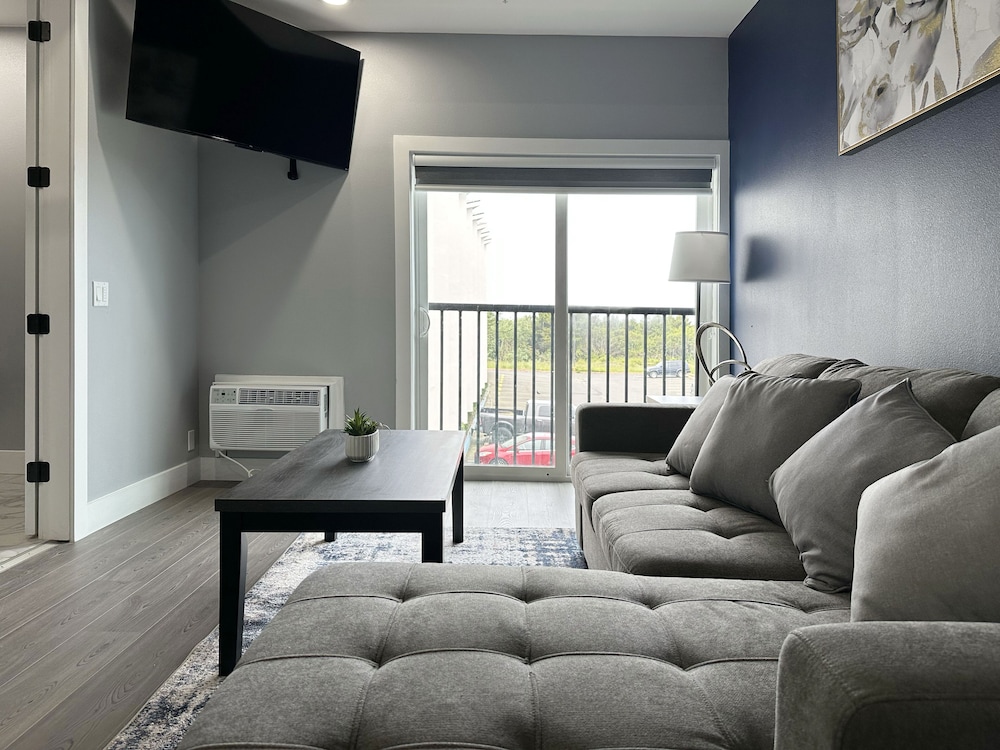 BayVue Hotel Resort and Suites - photo 52
