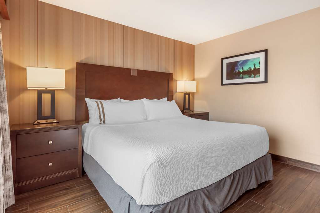 Best Western Plus Superior Inn - photo 16