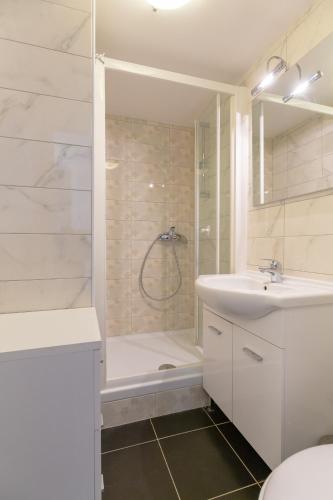 City wall's studio apartment
