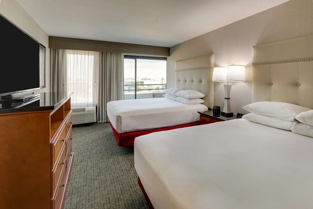 Drury Inn & Suites Phoenix Airport - photo 19