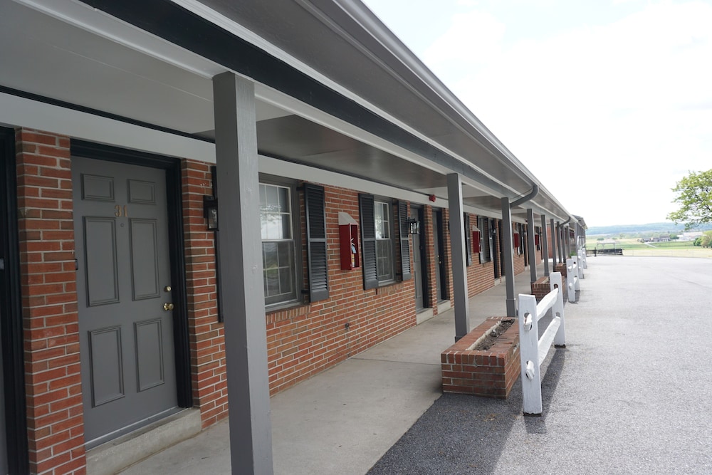 Harvest Drive Family Inn - photo 28