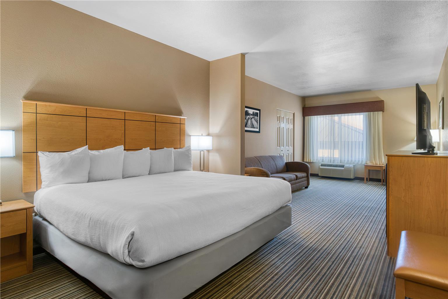 Best Western Shelby Inn & Suites - photo 20