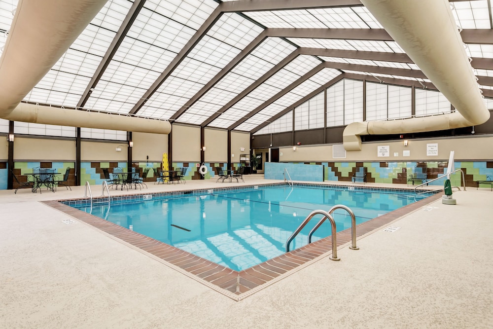 Holiday Inn St. Louis Arpt West Earth City by IHG - photo 32