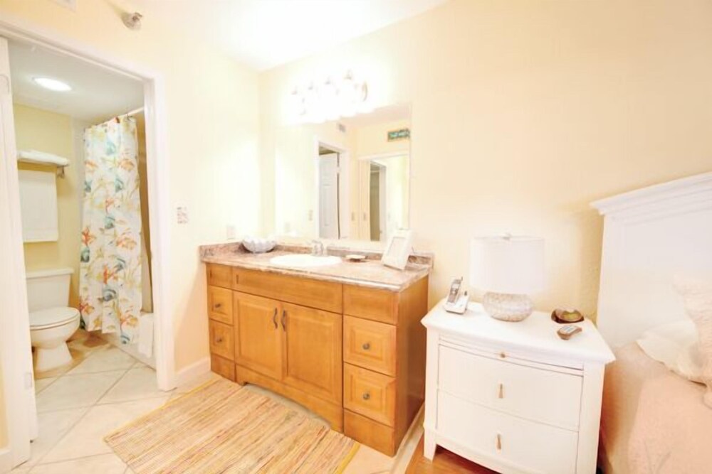 Perdido Sun Resort 1006 1 Br Condo in Pensacola, United States