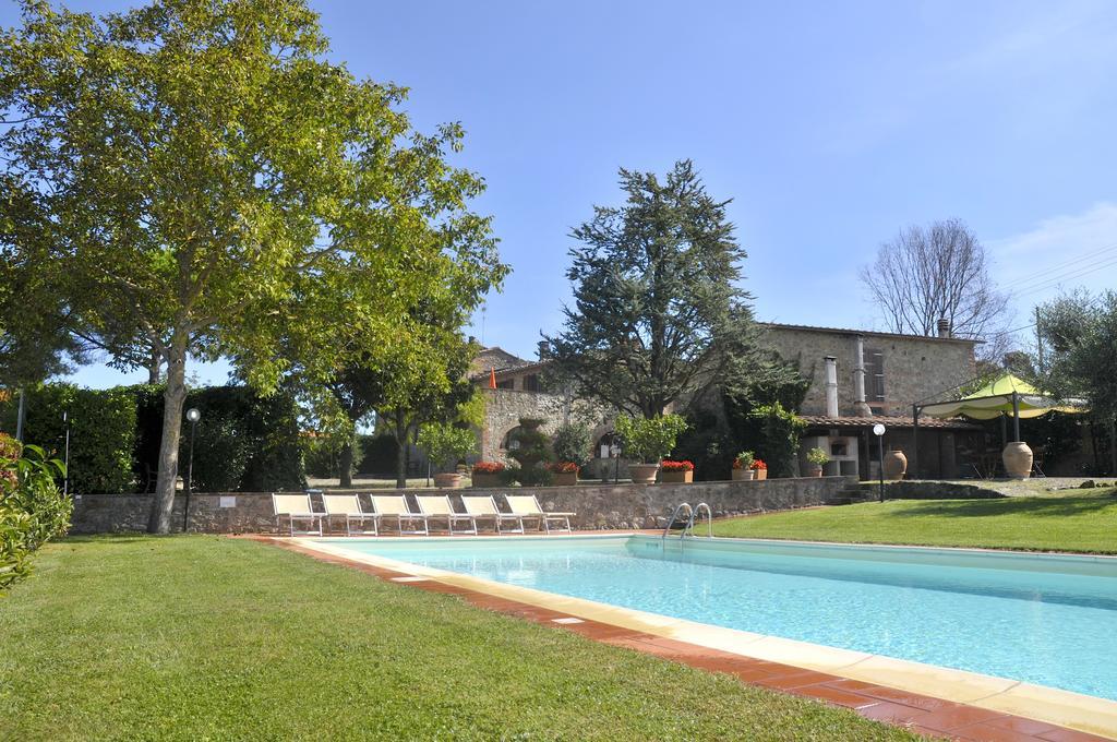 Podere Lornanino — 4-Star Luxury Hotel in Monteriggioni, Italy