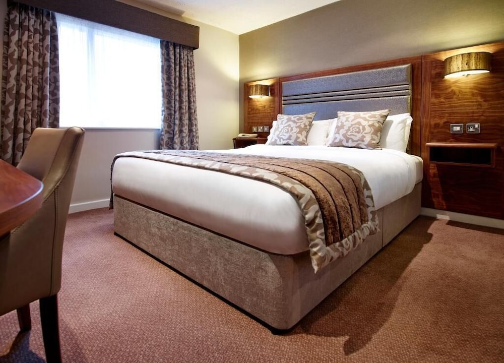 Briar Court Hotel in Huddersfield, United Kingdom