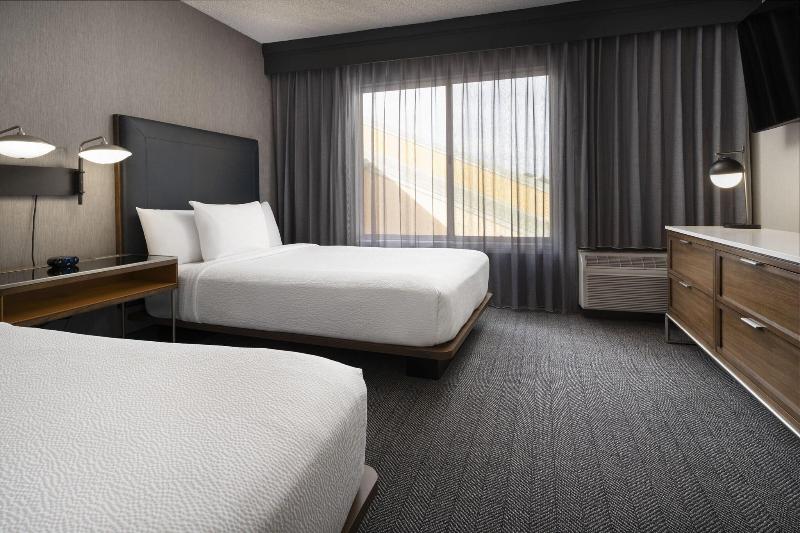 Courtyard by Marriott San Mateo Foster City - photo 104
