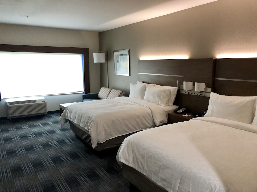 Holiday Inn Express and Suites Houston Westchase Westheimer by IHG - photo 11