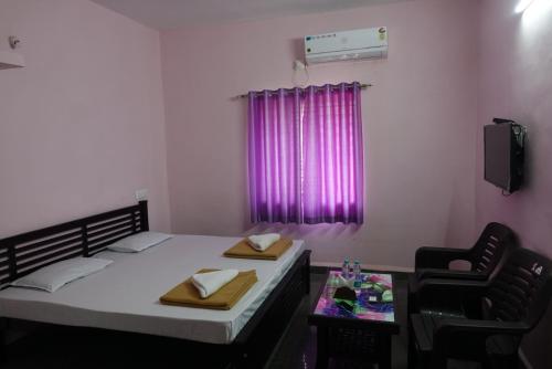 Veerashaiva Yatri Nivasa in Gokarna, India