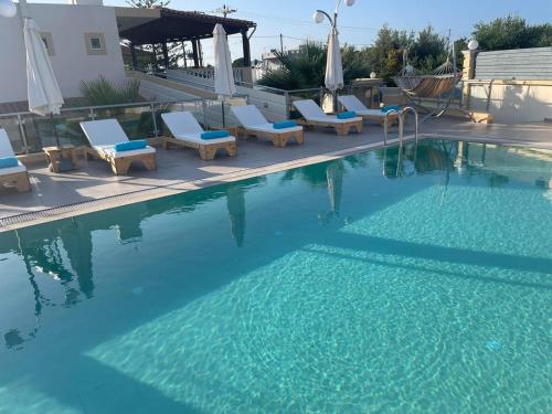 Nefeli Villa — 4-Star Luxury Hotel in Panormos, Greece
