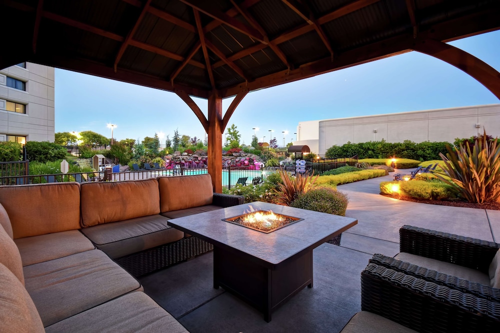 DoubleTree by Hilton Hotel Pleasanton at the Club - photo 56