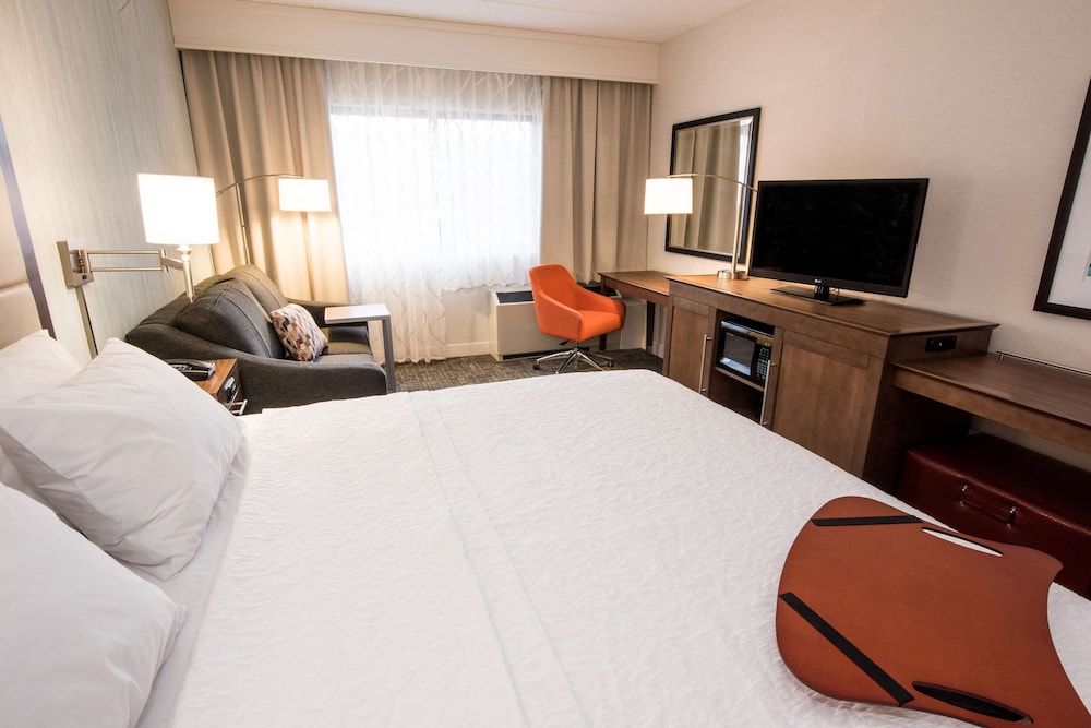 Hampton Inn Albany Western Ave University Area - photo 17