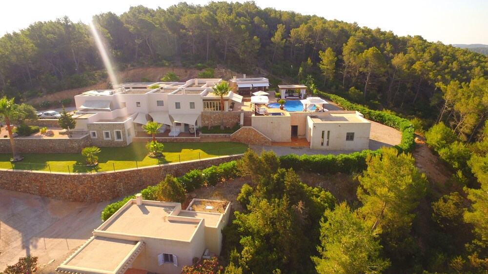 House Villa Ibiza — 5-Star Luxury Hotel in Santa Eularia Des Riu, Spain