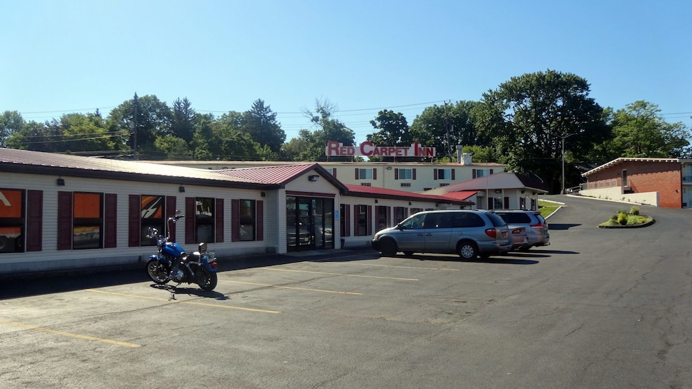 Red Carpet Inn North Syracuse - photo 37