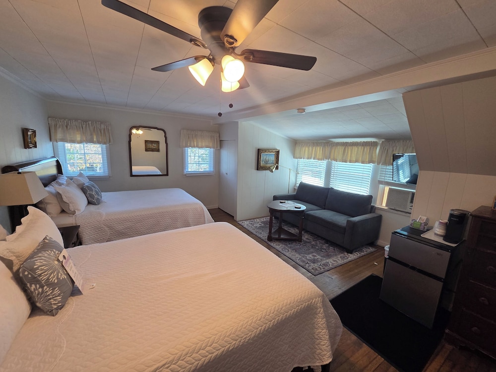 Cherokee Lodge - photo 17