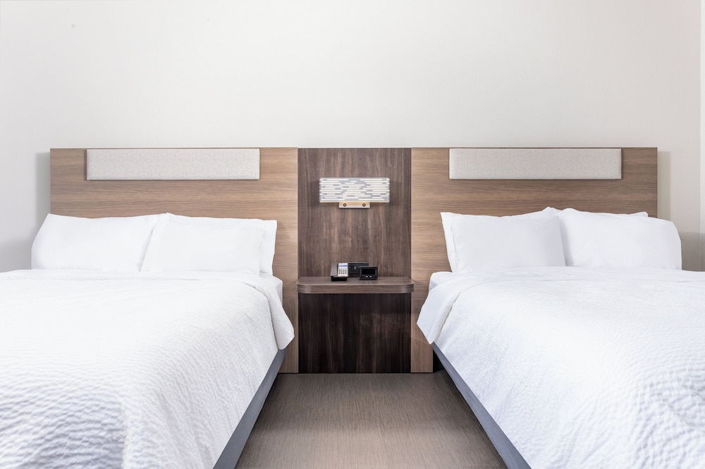 Holiday Inn Express & Suites Lancaster by IHG - photo 25