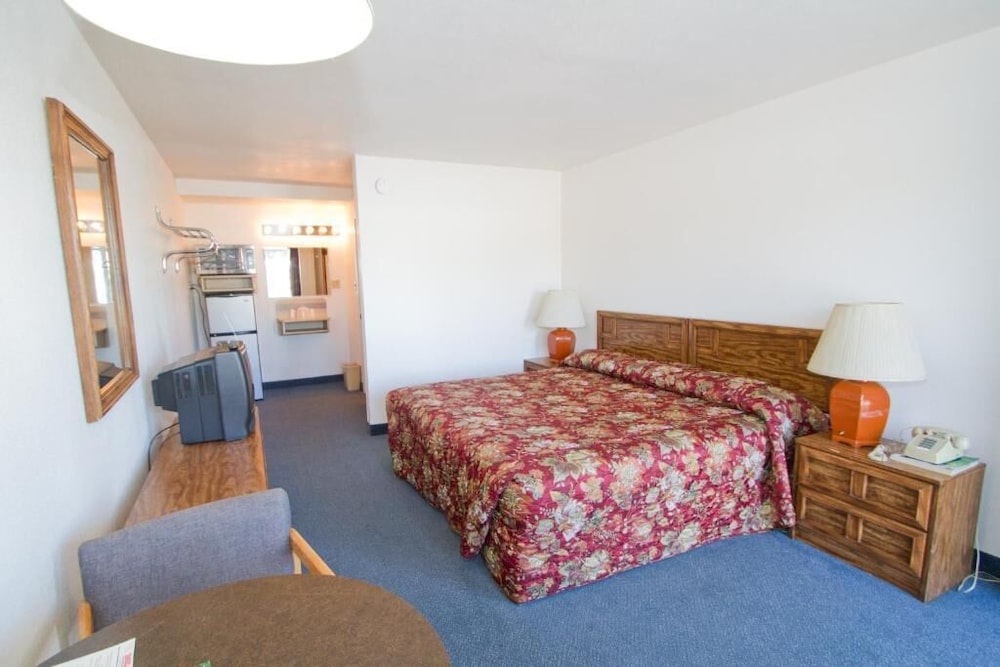 Brooks Street Motor Inn - photo 22