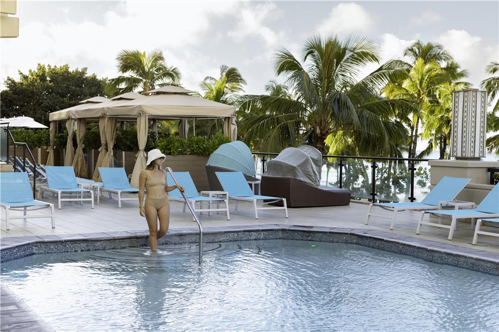 Hyatt Regency Waikiki Beach Resort & Spa - photo 127