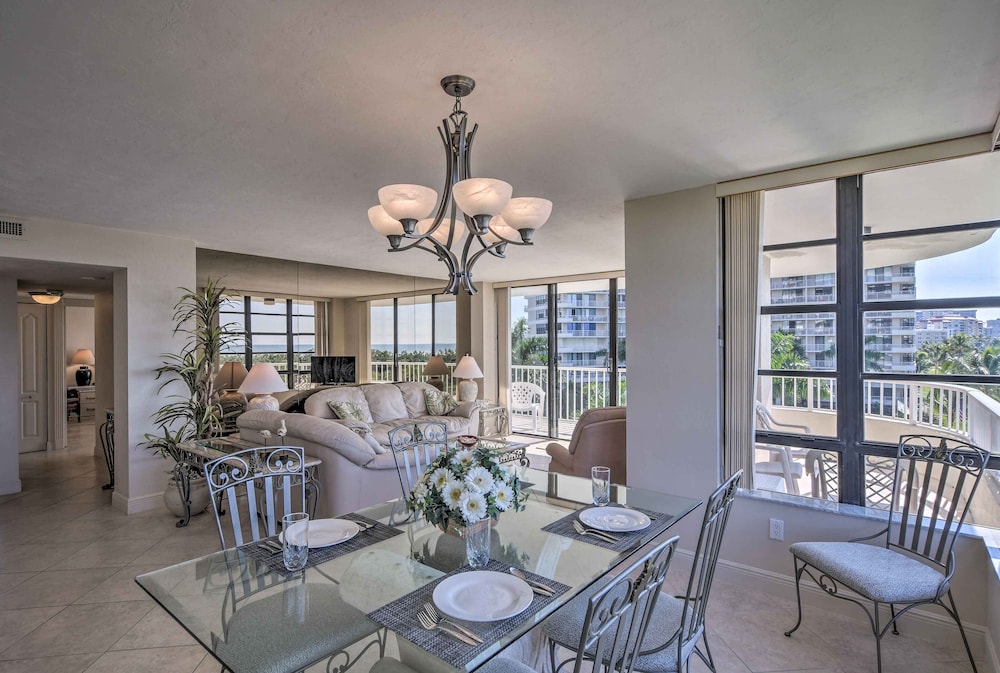 Resort Condo with Balcony and Stunning Ocean Views - photo 9