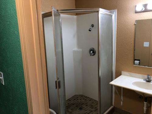 Quest Inn Motel - photo 5